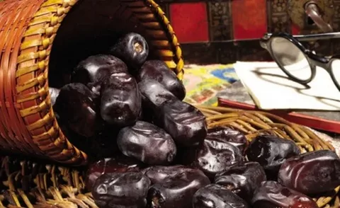 خرما مضافتی لوکس با بسته بندی فاخر صادراتی